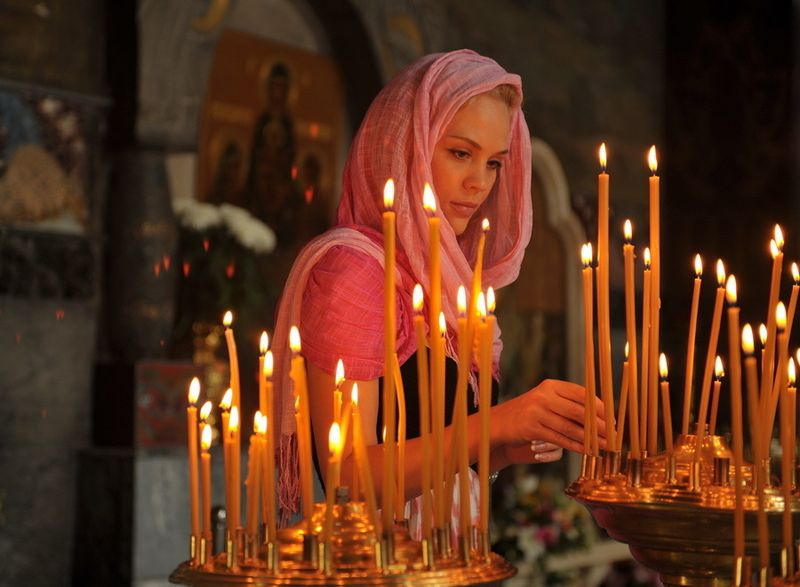 Как ставить свечи в церкви